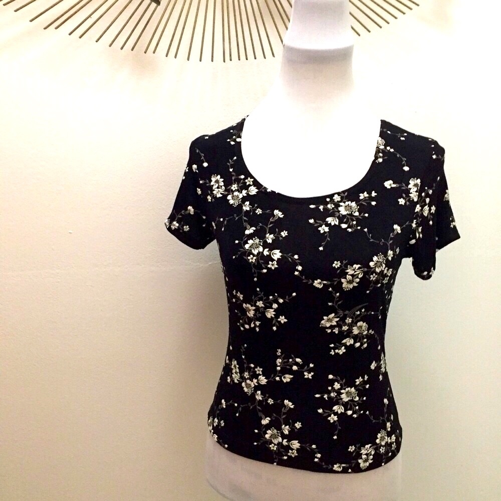 VTG Black Floral Stretchy Blouse Large